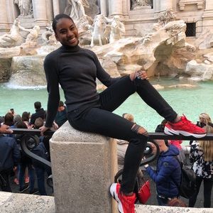 Meet your Posher, Grace